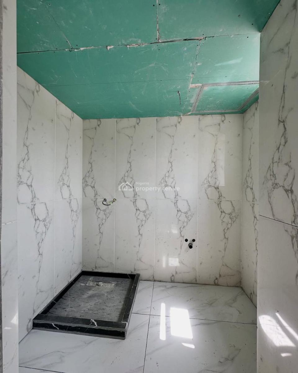 Well Built 1 Bedroom Apartments with Pool Gym and Elevator, Victoria Island (vi), Lagos, Block of Flats for Sale