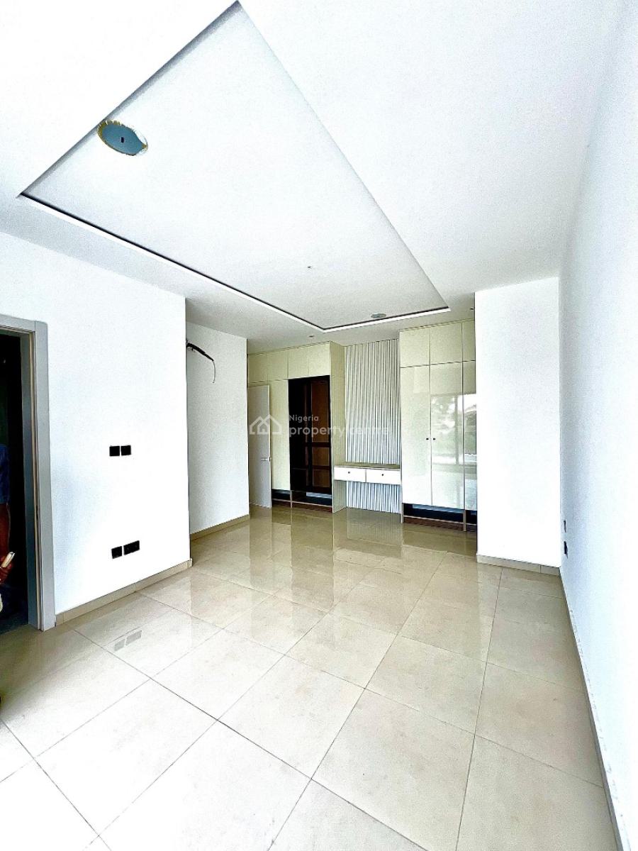 Spacious 3-bedroom Apartment with Bq, Elevator, Gym, and Swimming Pool, Lekki Phase 1, Lekki, Lagos, Flat / Apartment for Sale