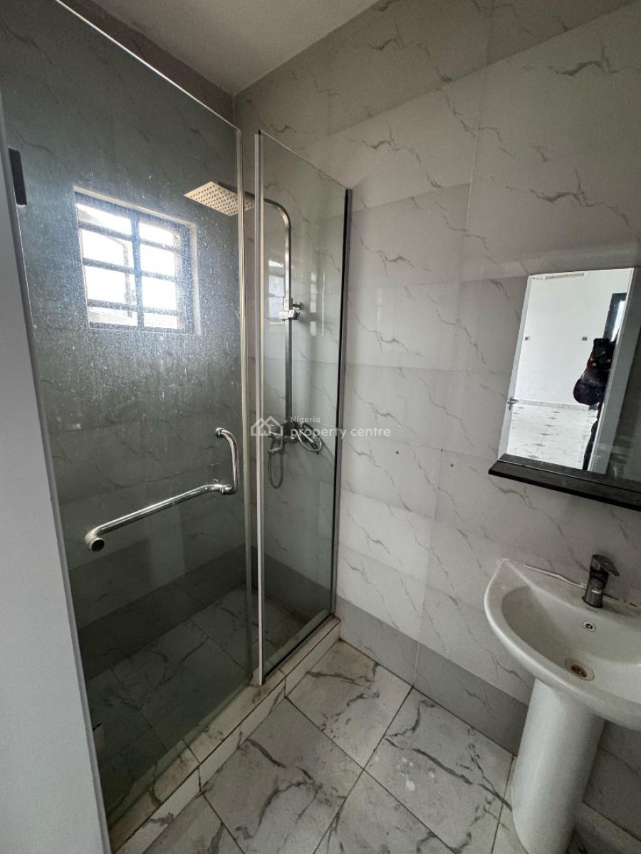 Well Maintained 2 Bedroom Apartment, Chevron Toll Gate, Lekki, Lagos, Flat / Apartment for Rent