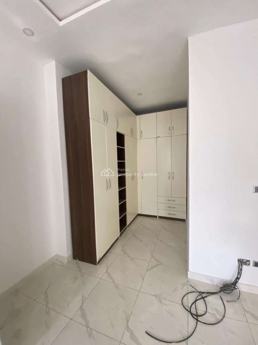 4 Bedroom Semi Detached Duplex in an Estate, Osapa, Lekki, Lagos, House for Sale