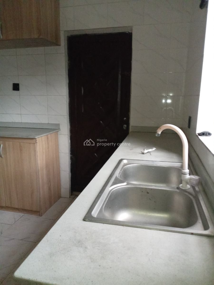 a Luxury 2 Bedrooms Flat, Seaside Estate, Badore, Ajah, Lagos, Flat / Apartment for Rent