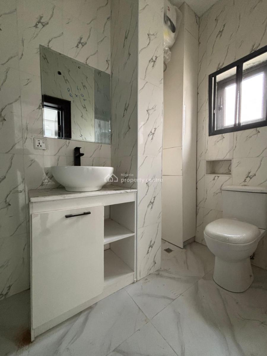 1 Bedroom Apartment, Ikoyi, Lagos, Mini Flat (room and Parlour) for Sale
