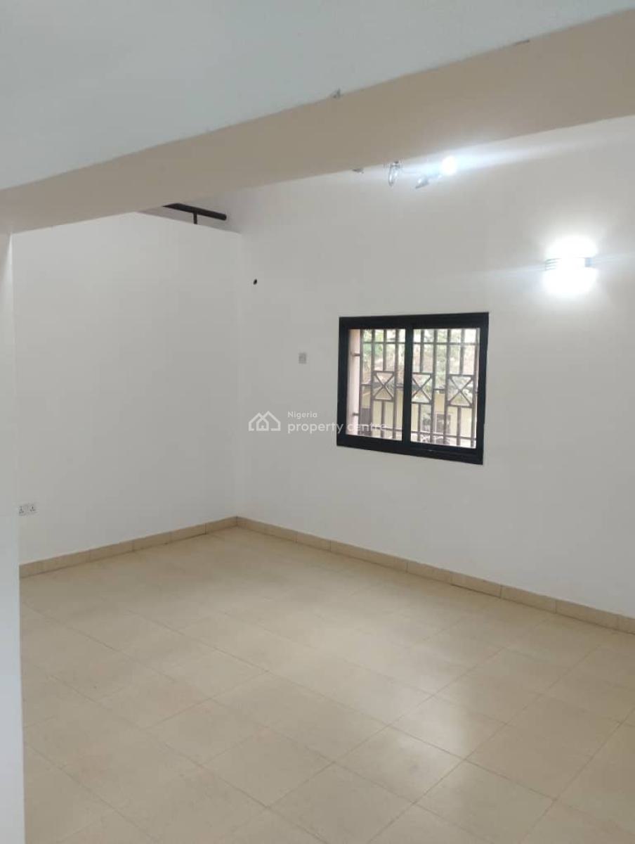 Well Gated Serviced 4 Bedroom Detached with Bq, Paint House Etc, Maitama District, Abuja, Detached Duplex for Rent