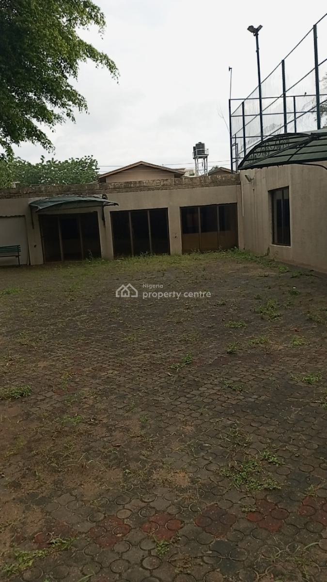 Federal Title, Victoria Island (vi), Lagos, Plaza / Complex / Mall for Sale