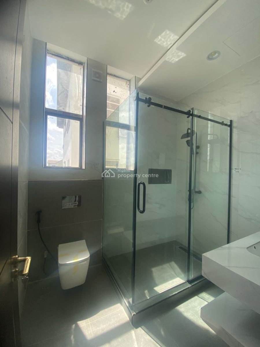 3 Bedroom Bedroom Flat with Bq, Swimming Pool and Gym, Lekki Phase 1, Lekki, Lagos, Flat / Apartment for Rent