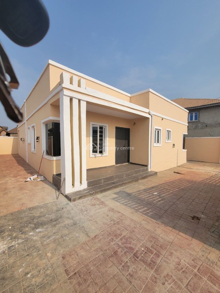 Modern 3 Bedroom Bungalow on a Plot of Land, Aiyegoro, Carlton Gate, Akobo, Ibadan, Oyo, Detached Bungalow for Sale