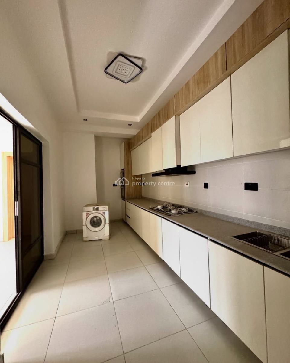 2 Bedroom Apartment, Ologolo, Lekki, Lagos, Flat / Apartment for Sale