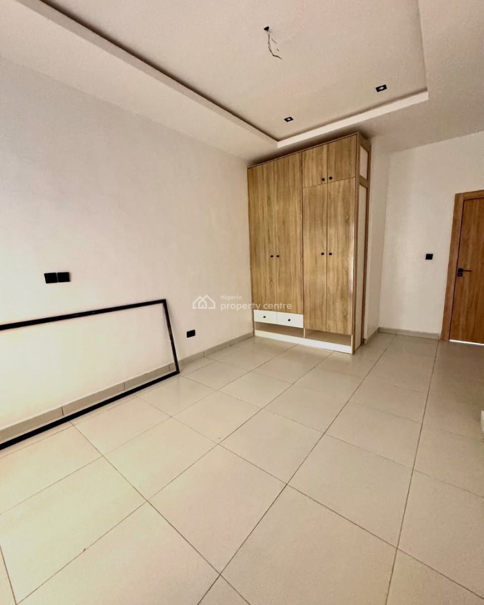 2 Bedroom Apartment, Ologolo, Lekki, Lagos, Flat / Apartment for Sale