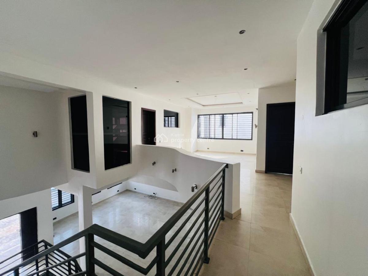 4 Bedroom Semi-detached with Bq, Pinnock Beach Estate, Osapa, Lekki, Lagos, Semi-detached Duplex for Rent