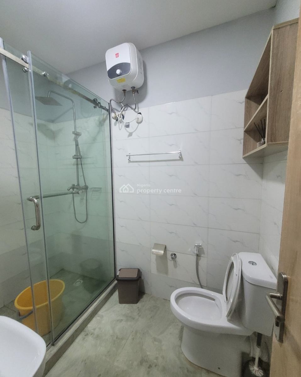 Fully Furnished Luxurious Massive 1 Bedroom Flat, By American International School, Durumi, Abuja, Flat / Apartment for Rent