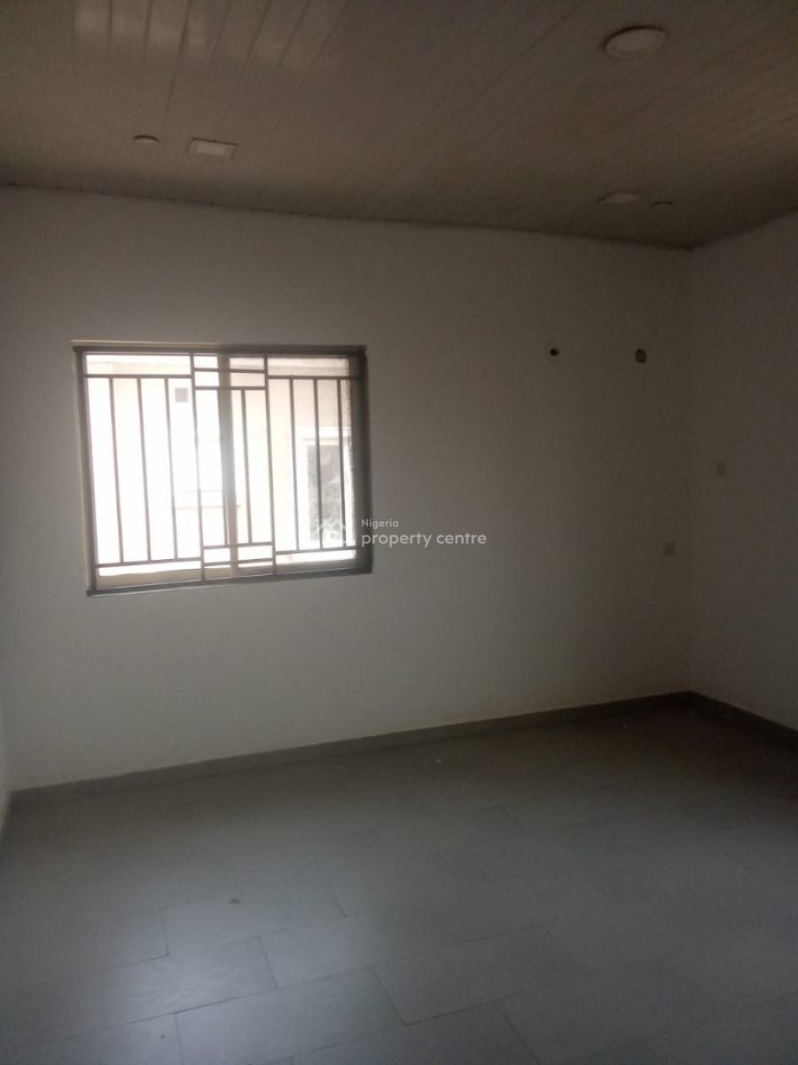 3 Bedroom Apartment Upstairs, Badore, Ajah, Lagos, Flat / Apartment for Rent