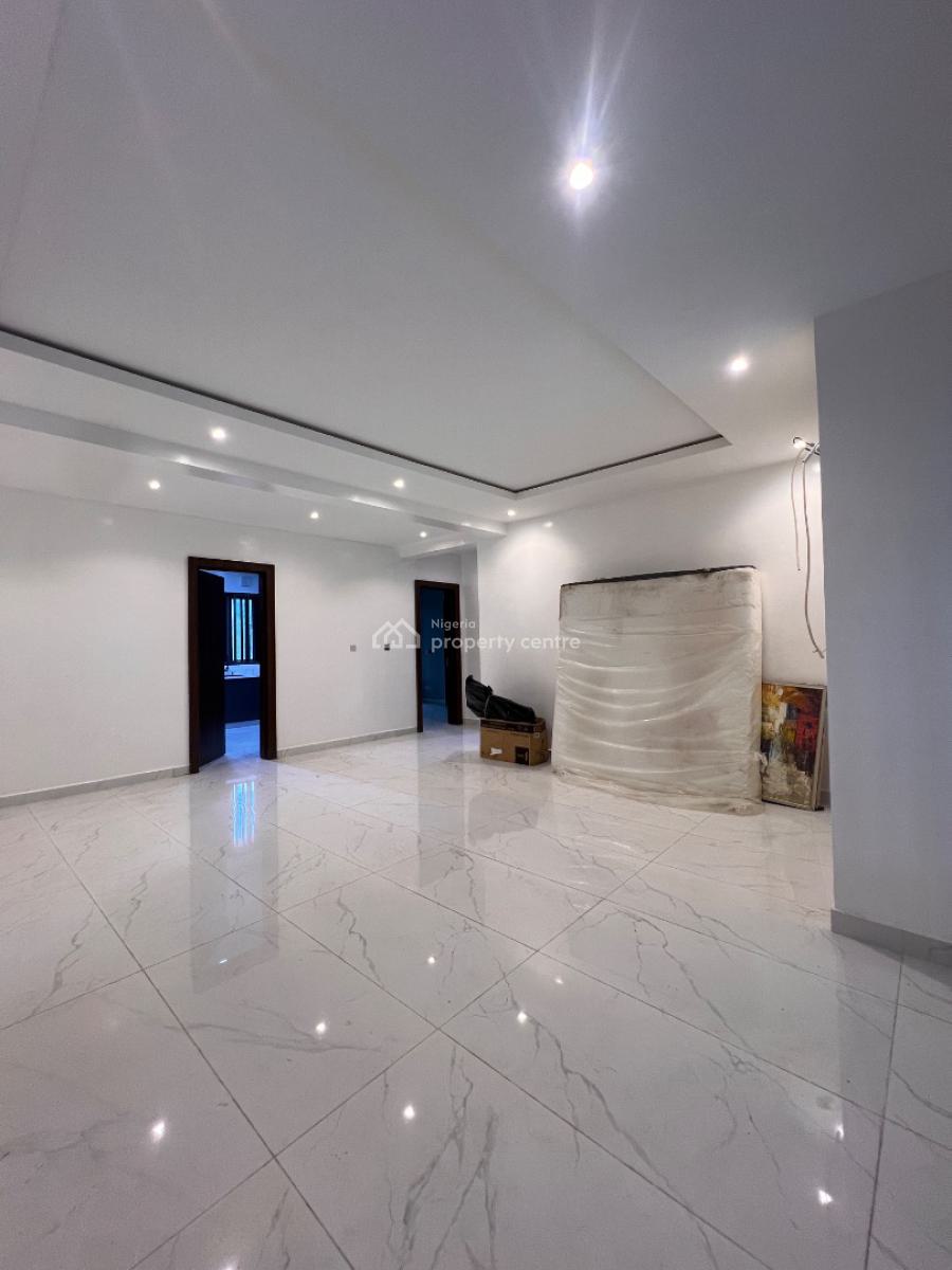 Exquisite 3 Bedroom Apartment in Lekki Phase 1, Exquisite 3 Bedroom Apartment in Very Secured Estate, Lekki Phase 1, Lekki, Lagos, Block of Flats for Sale