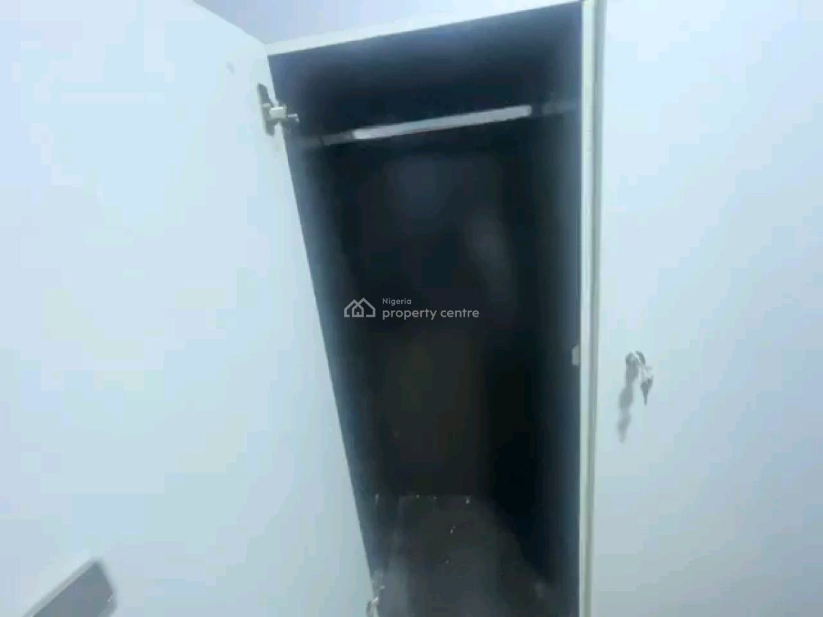 a Standard 4 Man Room, Yaba, Lagos, Self Contain (single Rooms) for Rent