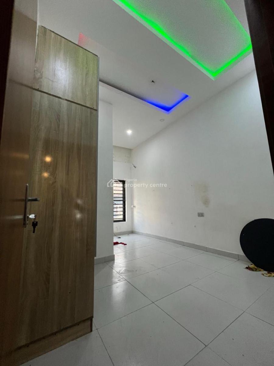 Standard 4 Bedroom Self Contain Shared Apartment, Roxbury Estate, Ikota, Lekki, Lagos, Self Contain (single Rooms) for Rent