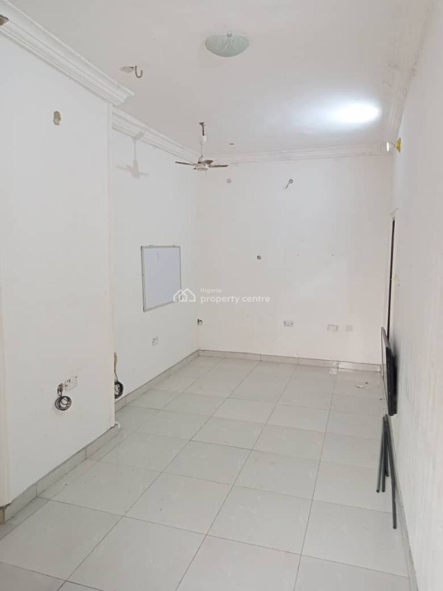 Spacious Room and Parlour in a Serene Environment, Majek First Gate, Sangotedo, Ajah, Lagos, Mini Flat (room and Parlour) for Rent