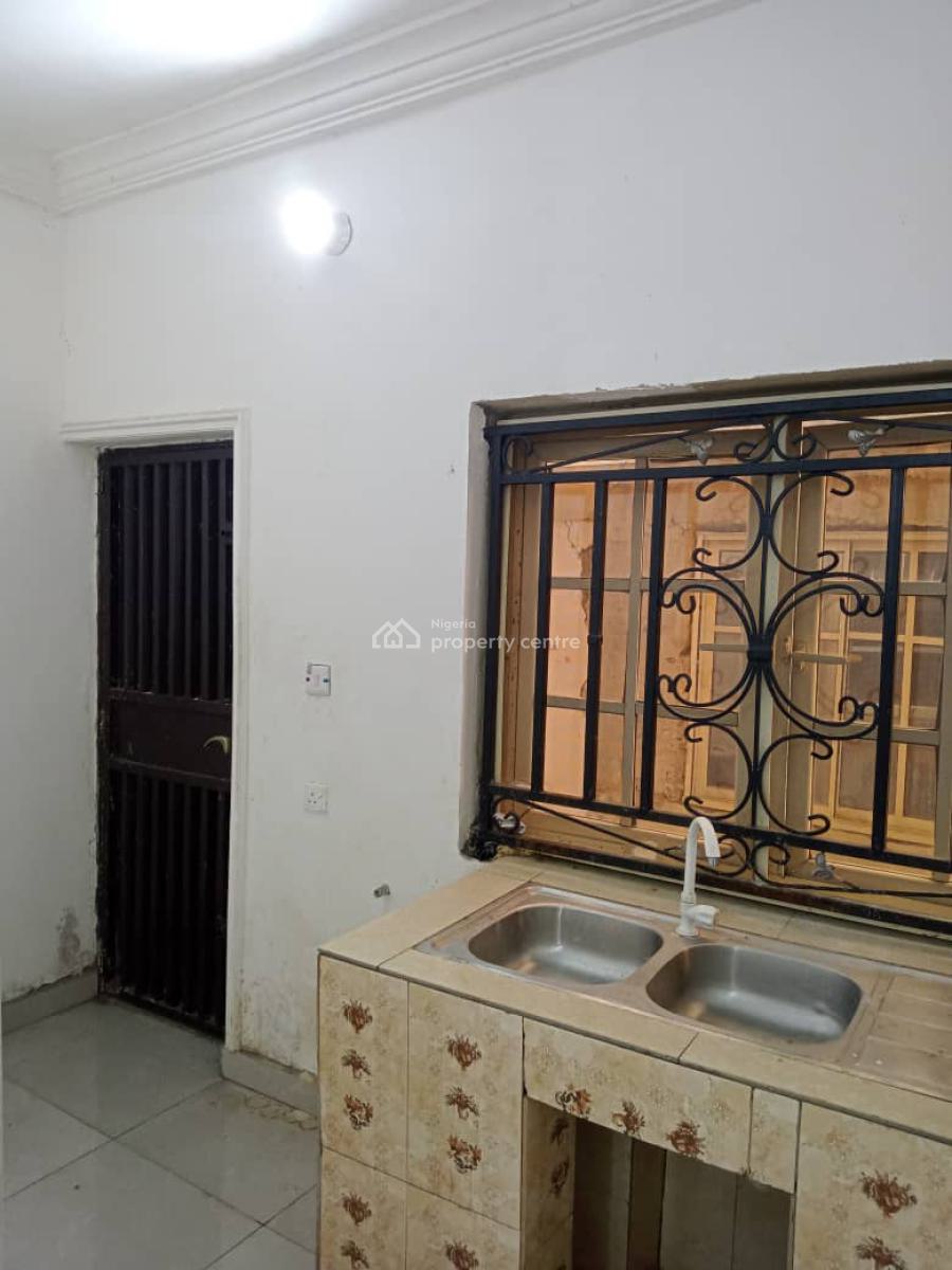 Spacious Room and Parlour in a Serene Environment, Majek First Gate, Sangotedo, Ajah, Lagos, Mini Flat (room and Parlour) for Rent
