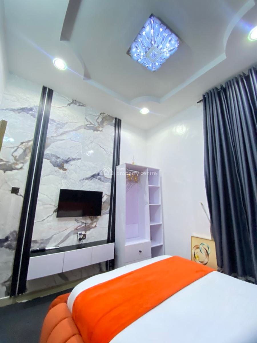 Fully Furnished 1 Bedroom Apartment, Osapa, Lekki, Lagos, Mini Flat (room and Parlour) for Rent
