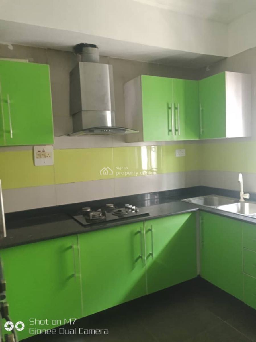 Well Maintained Three (3) Bedroom with Bq, Ikota, Lekki, Lagos, Flat / Apartment for Rent