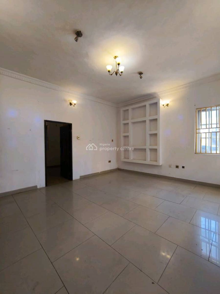 Specious Mini Flat, Lekki Phase 1, Lekki, Lagos, Flat / Apartment for Rent