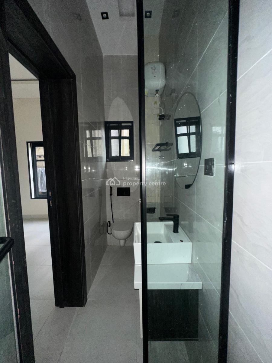 Newly Built 2 Bedroom Apartment with Bq,gym & Elevator, Lekki Phase 1, Lekki, Lagos, Flat / Apartment for Sale