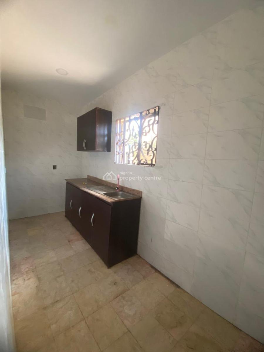 Newly Renovated 2 Bedrooms Apartment, Abraham Adesanya, Ajah, Lagos, Flat / Apartment for Rent