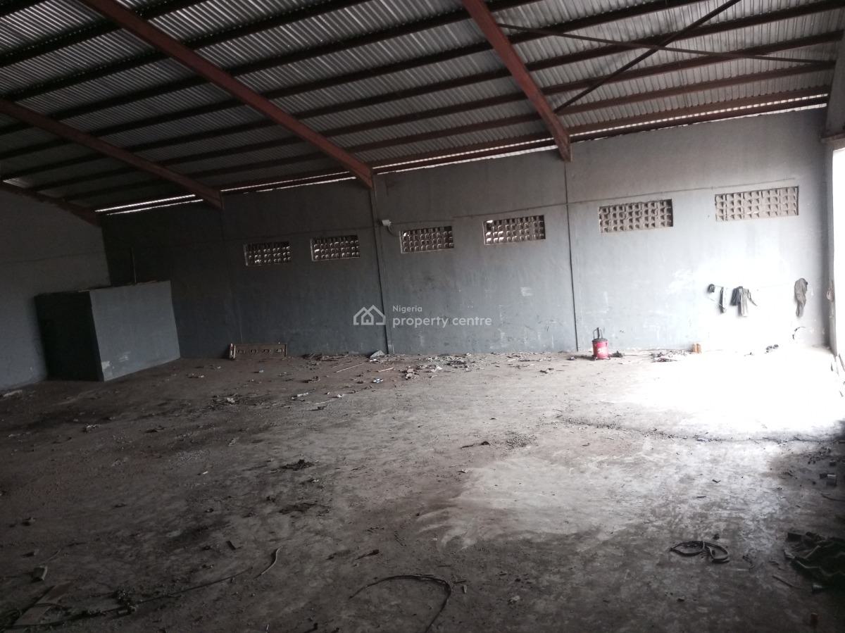 Warehouse with Office, Before Ibafo, Along Lagos Ibadan Express Way, Ogun State, Obafemi Owode, Ogun, Warehouse for Rent