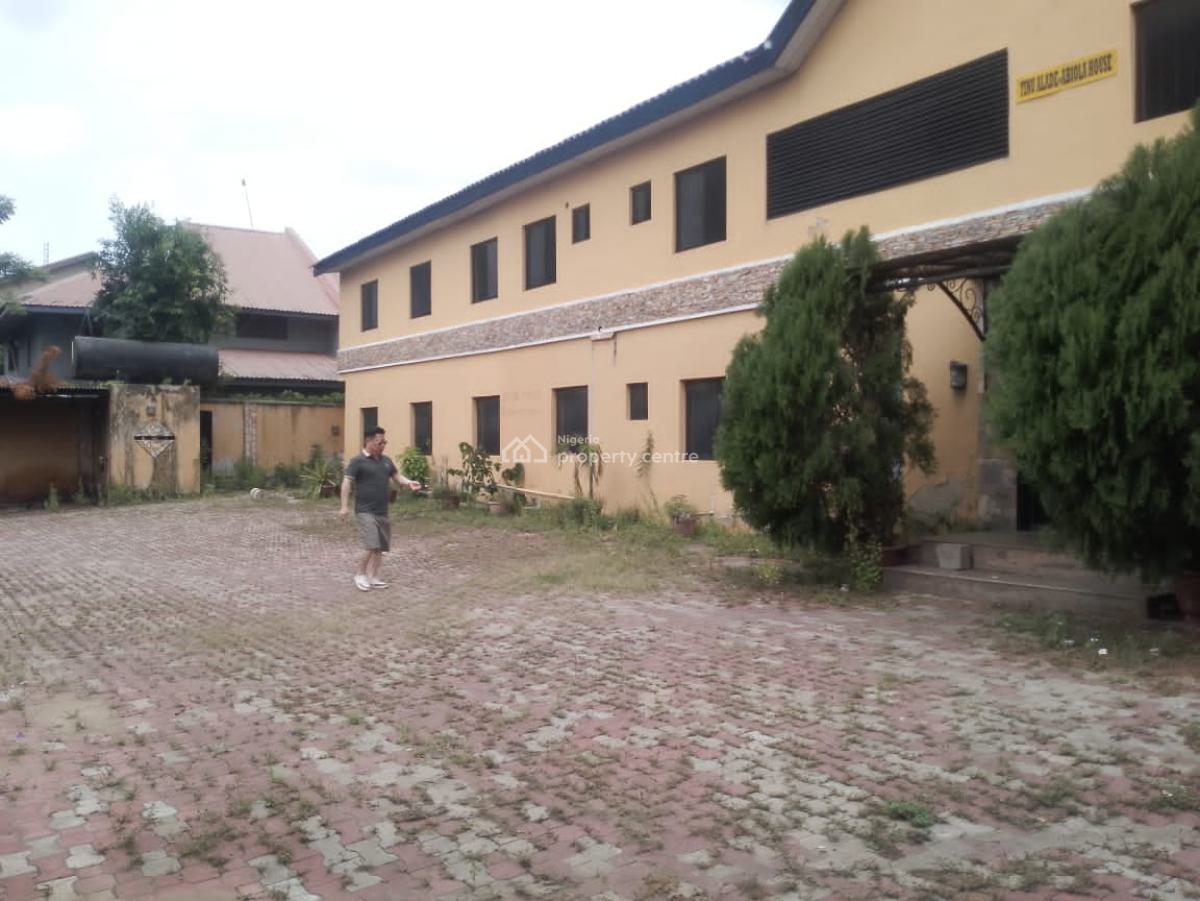 32 Rooms Purposely Built Hotel Building, Ikeja Gra, Ikeja, Lagos, Hotel / Guest House for Rent