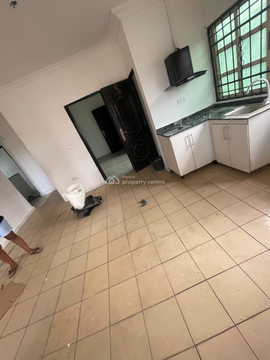 2 Bedroom Upstairs (not Far From Express), Igbo Efon, Lekki, Lagos, Flat / Apartment for Rent