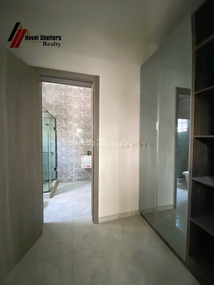 5 Bedroom Semi-detached House with an Attached Bq., Ikate, Lekki, Lagos, Semi-detached Duplex for Sale