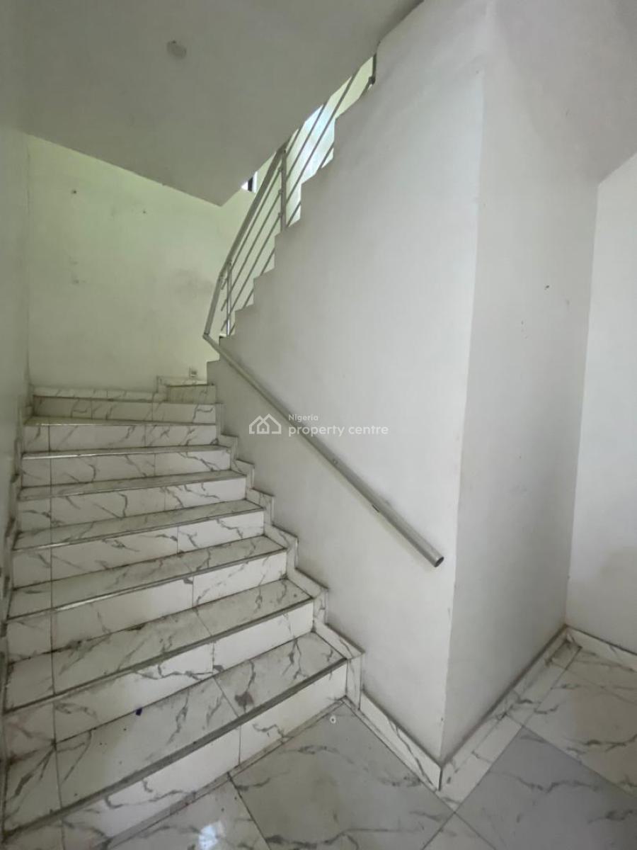 5 Bedrooms 5 Bathrooms: Sqm 345 Well Built Custom Home, Osapa, Lekki, Lagos, Detached Duplex for Sale