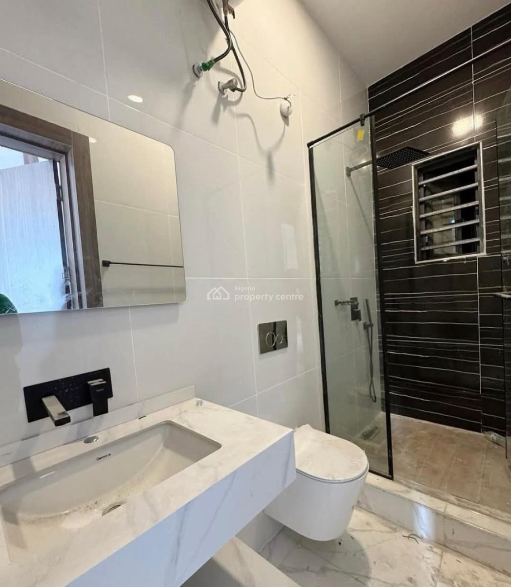 Brand New 3 Bedroom Apartment, Lekki Phase 1, Lekki, Lagos, Flat / Apartment for Sale