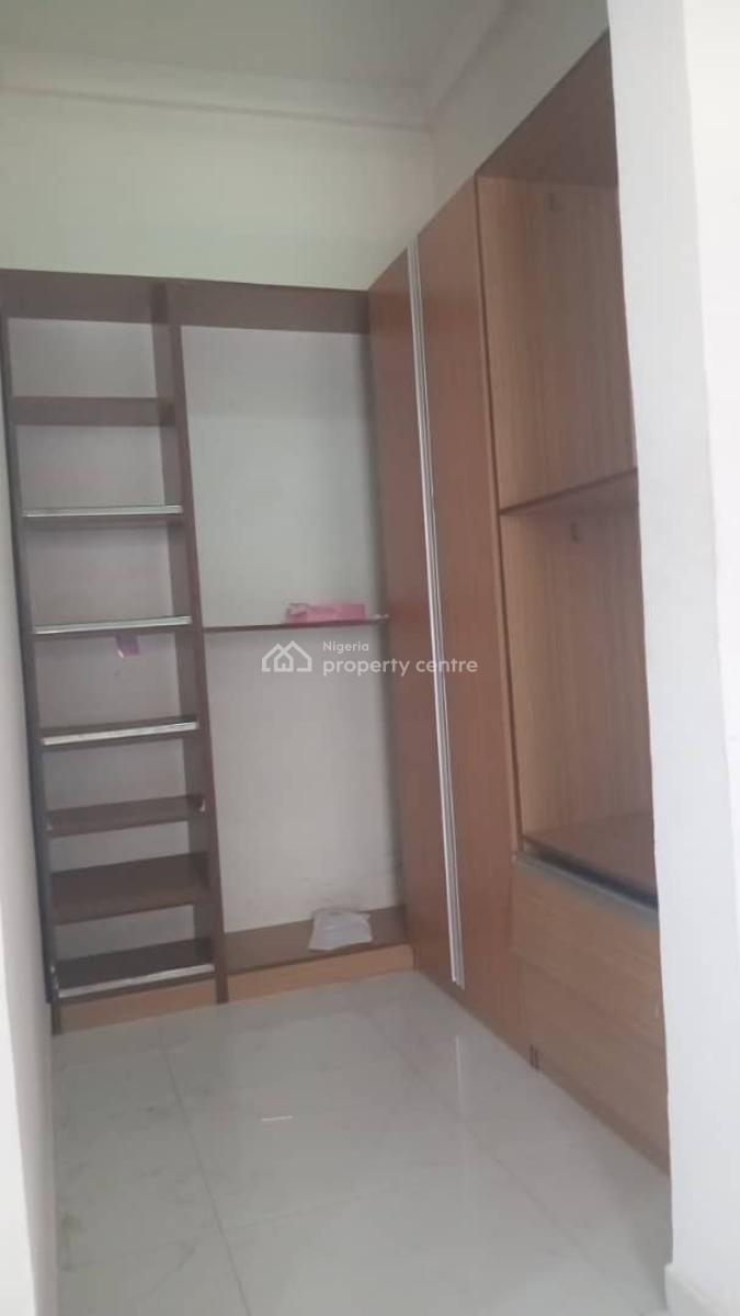 Spacious Master Bedroom, Chevy View Estate, Off Chevron Drive, Lekki, Lagos, Self Contain (single Rooms) for Rent