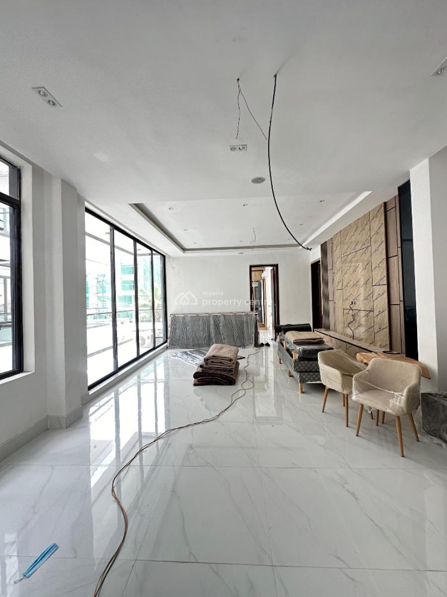 Exquisite 3 Bedroom Apartment with Swimming Pool and Gym, Lekki Phase 1, Lekki, Lagos, Block of Flats for Sale