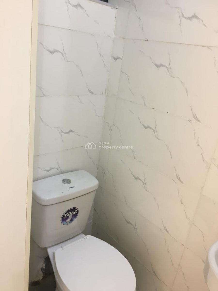 2 Bedroom Flat, Ilasan, Lekki, Lagos, Flat / Apartment for Sale