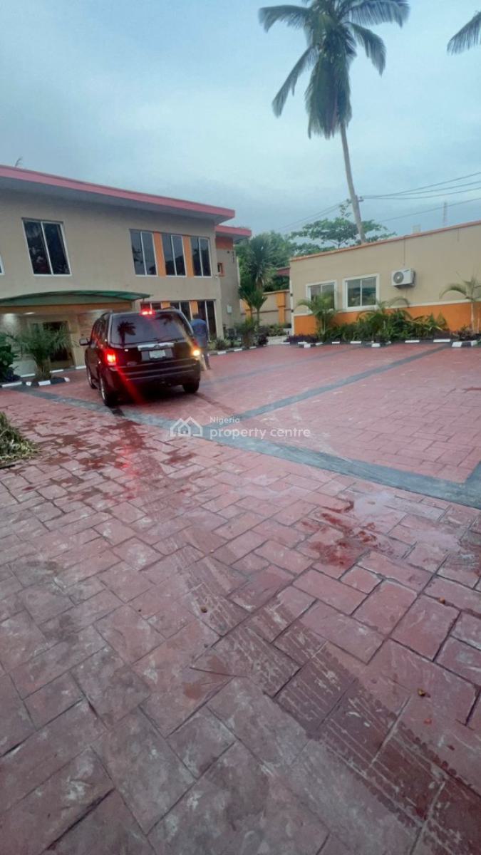 Building for Lease with Land Size of Over 1000sqm, Victoria Island (vi), Lagos, House for Rent