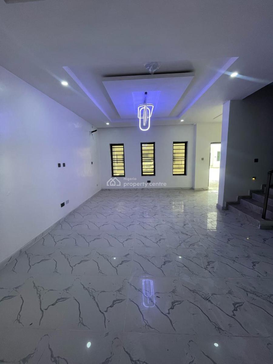 4 Bedroom Terraced Duplex, Mobil Road, Ilaje, Ajah, Lagos, Terraced Duplex for Rent