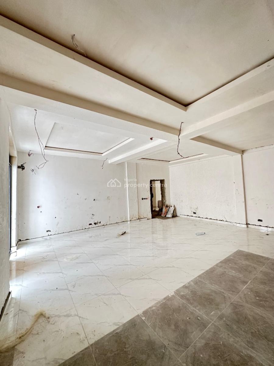 Well Built 2 Bedroom Apartment with Swimming Pool and Gym, Lekki Phase 1, Lekki, Lagos, Flat / Apartment for Sale