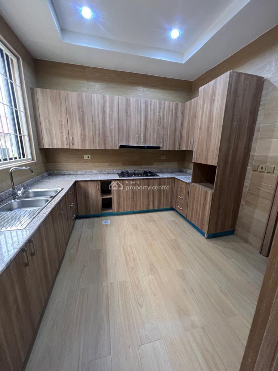 3 Bedroom Apartment with a Bq, Asokoro District, Abuja, Flat / Apartment for Rent