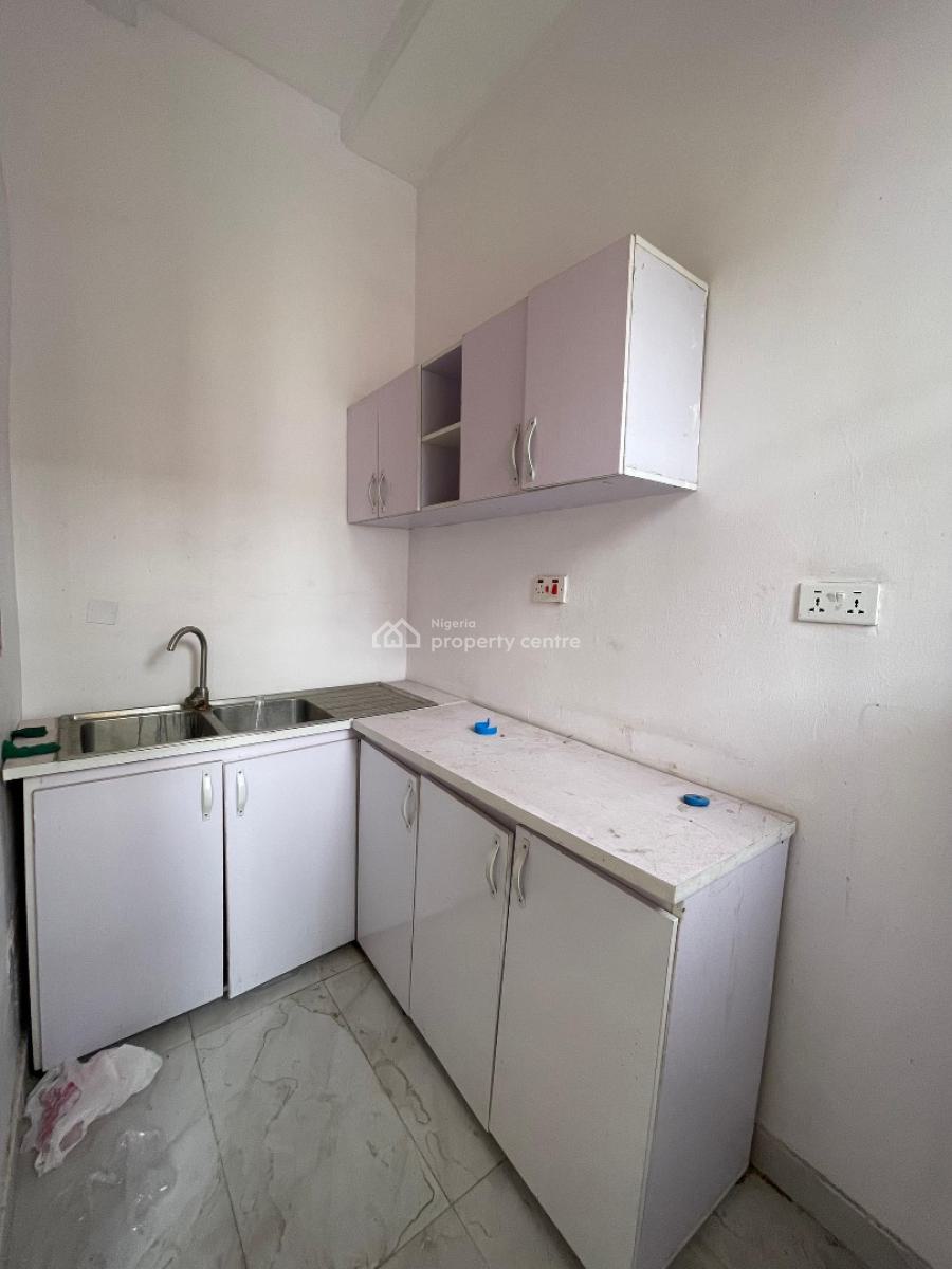 Spaciously Built 1 Bedroom Apartment, Victoria Island (vi), Lagos, Flat / Apartment for Rent