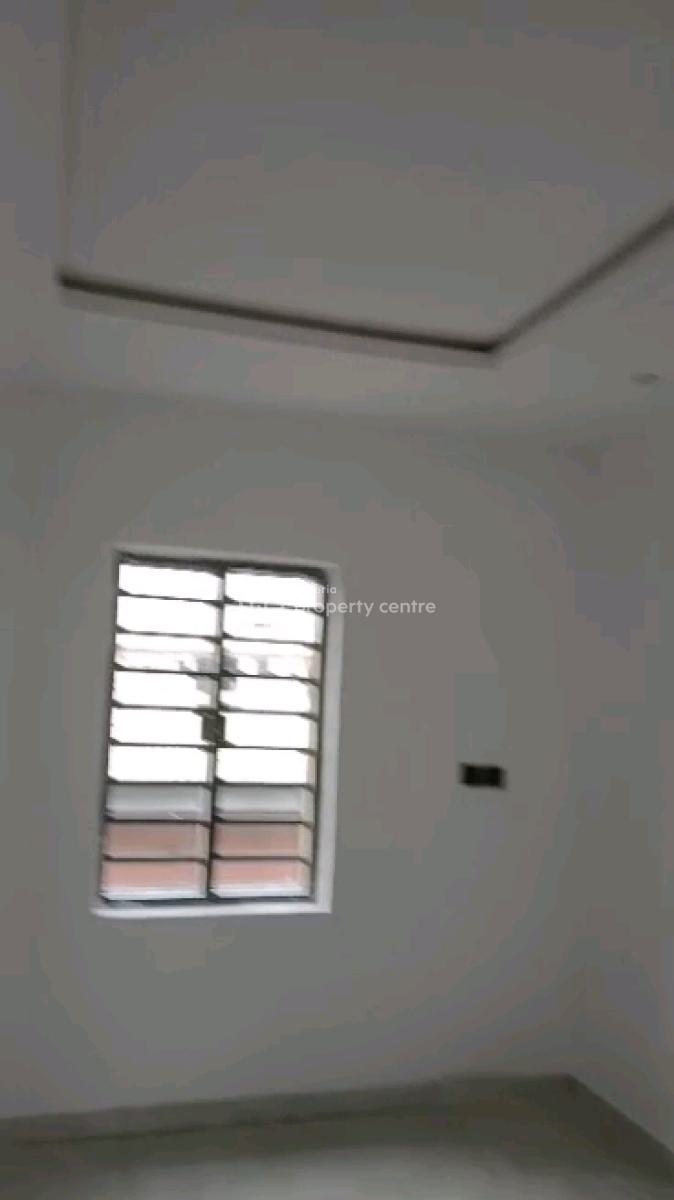 a Clean and Standard Three Bedroom Flat, Alagomeji, Yaba, Lagos, Flat / Apartment for Rent