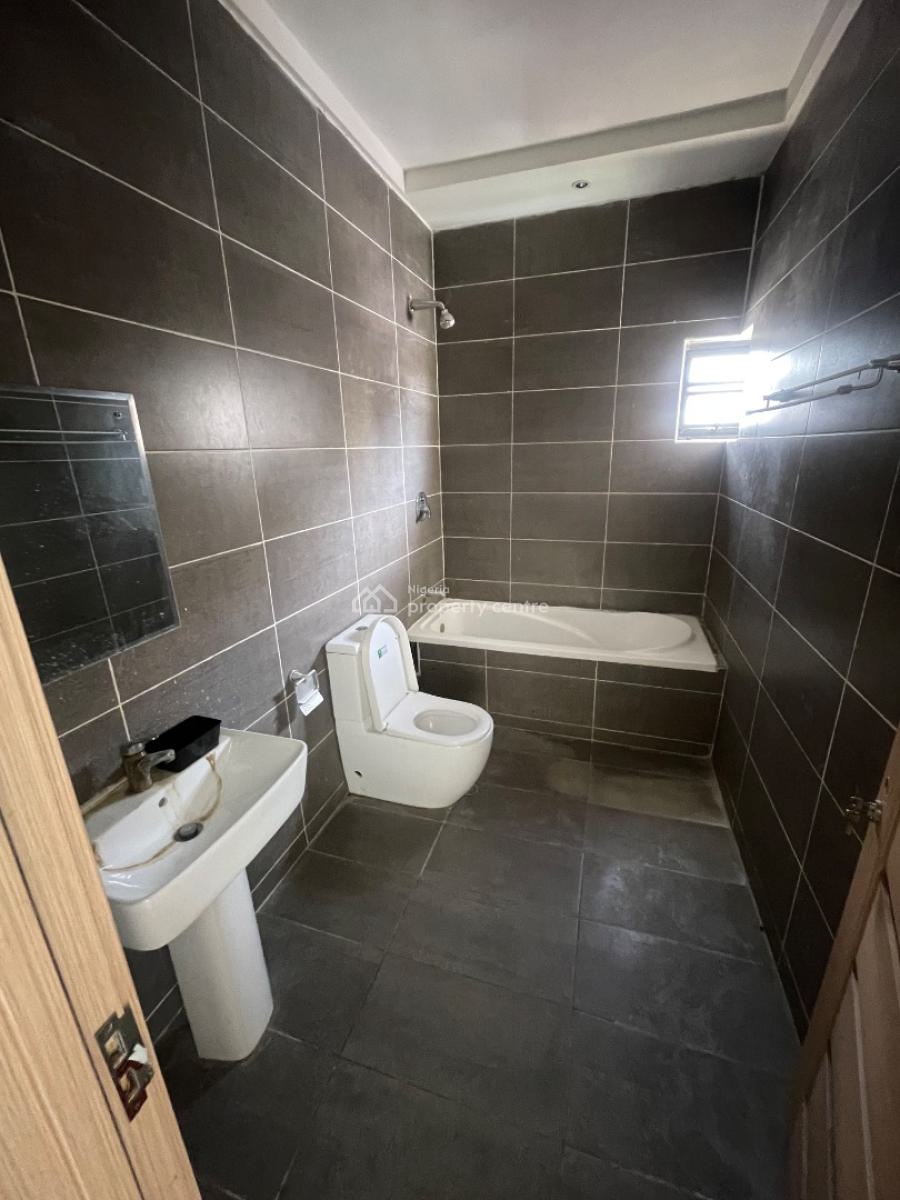 Grand Corner Piece 4 Bedroom Terraced Duplex, Off Admiralty, Lekki Phase 1, Lekki, Lagos, Terraced Duplex for Rent