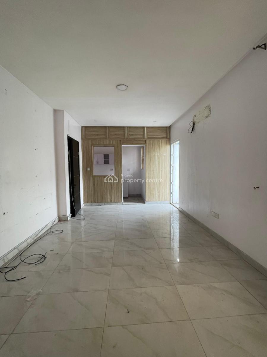 Spaciously Built 1 Bedroom Apartment, Victoria Island (vi), Lagos, Flat / Apartment for Rent