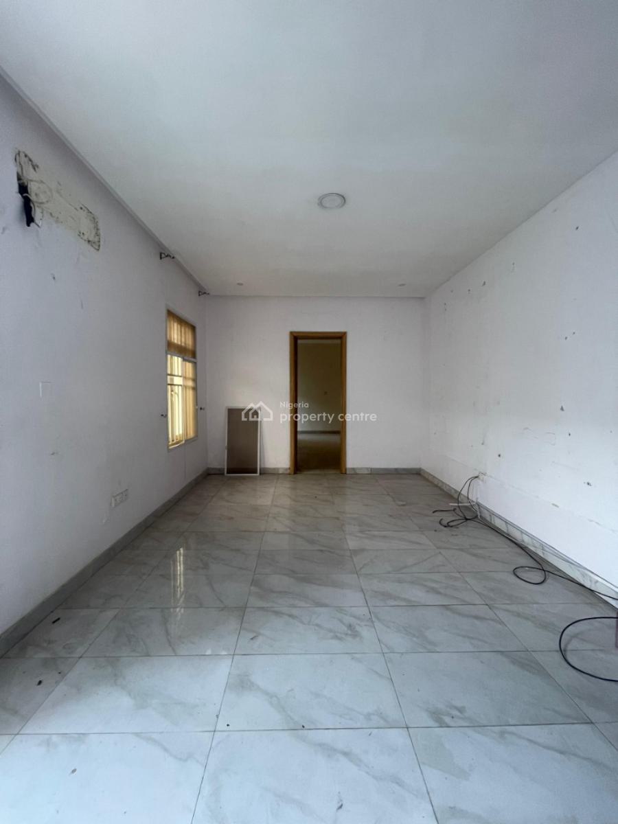 Spaciously Built 1 Bedroom Apartment, Victoria Island (vi), Lagos, Flat / Apartment for Rent