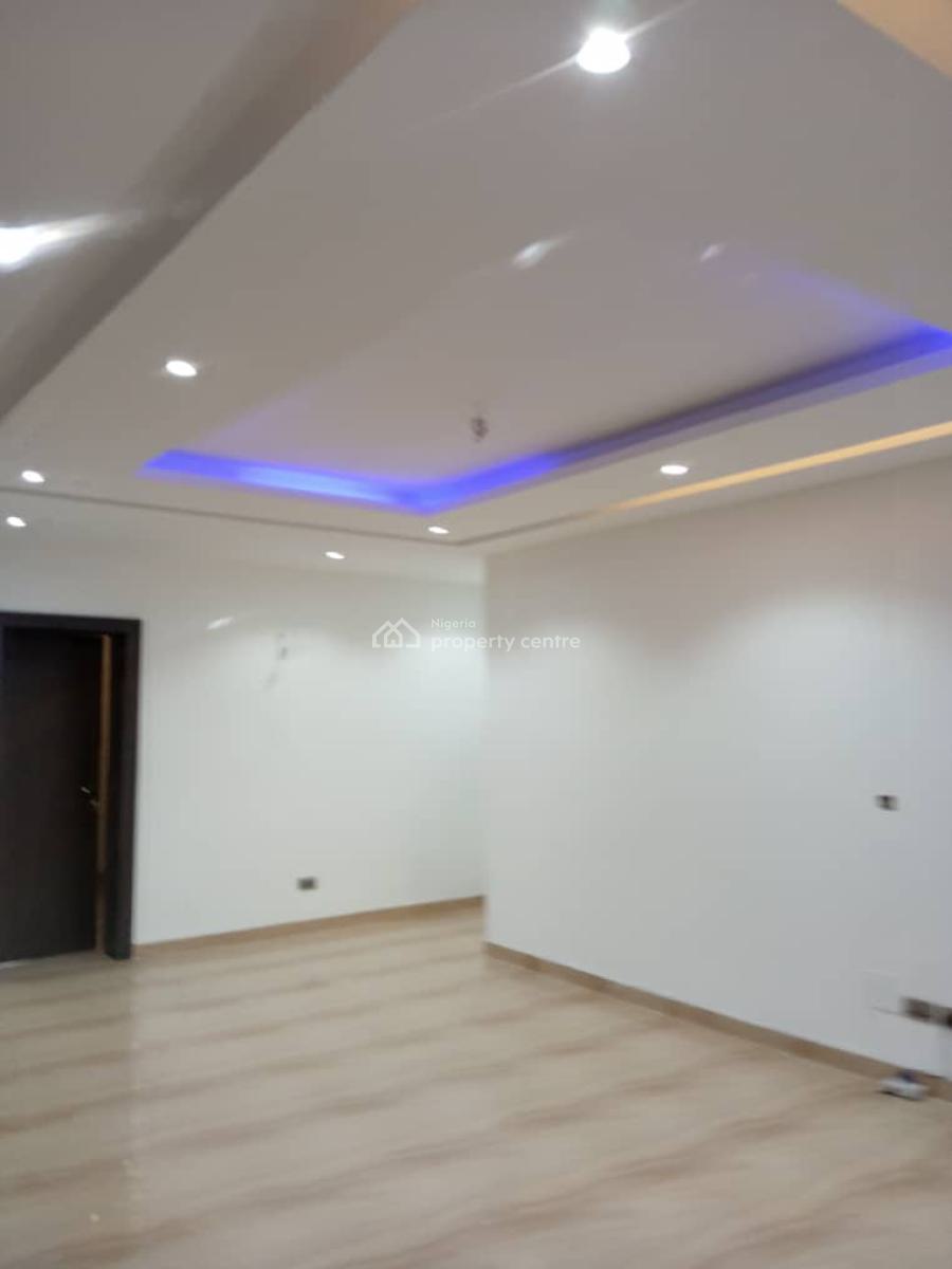 4 Bedroom Massionette Located in a Serene Neighborhood, Surulere, Lagos, House for Sale