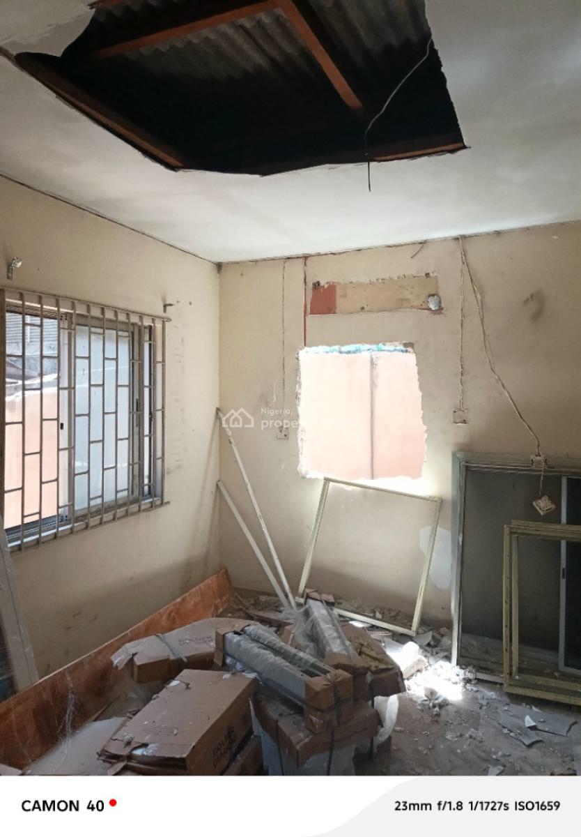 Newly Renovated 2 Bedroom Room Flat, By Abosede Kuboye Crescent, Eric Moore, Surulere, Lagos, Flat / Apartment for Rent