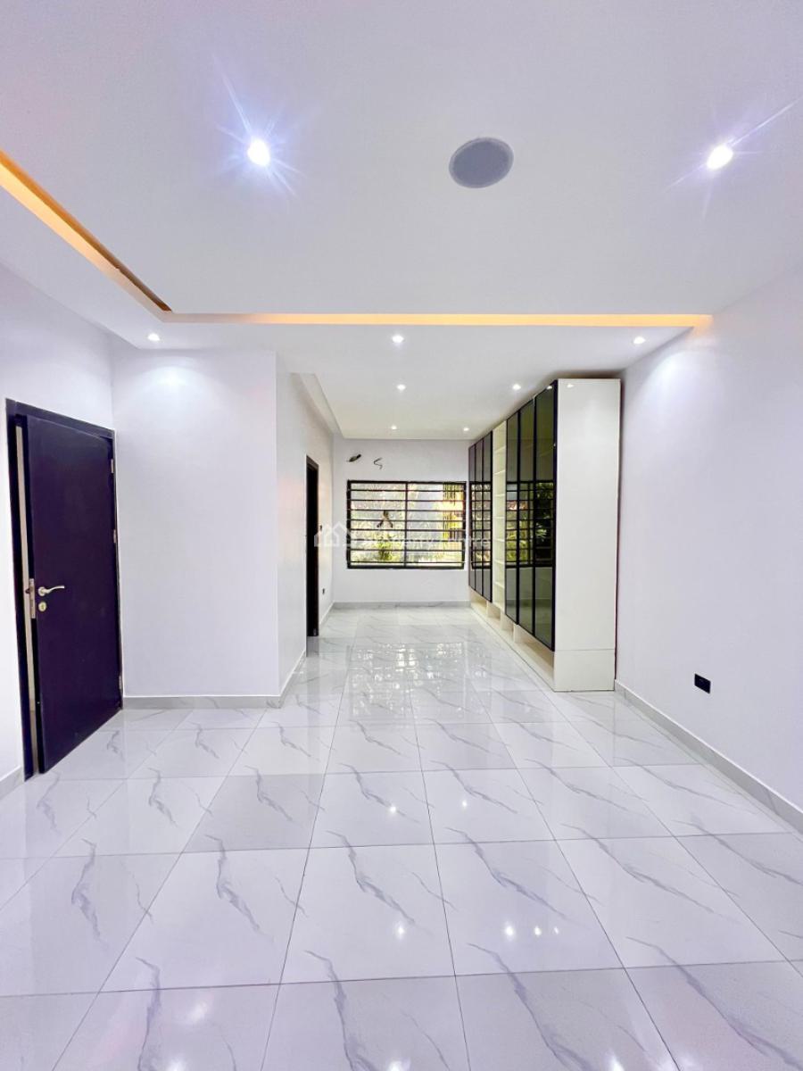 3 Bedroom Apartment with Bq, Lekki Phase 1, Lekki, Lagos, Flat / Apartment for Sale