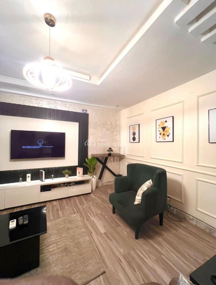 Exquisite 2 Bedroom Apartment, Freedom Way Road, Lekki Phase 1, Lekki, Lagos, Flat / Apartment Short Let