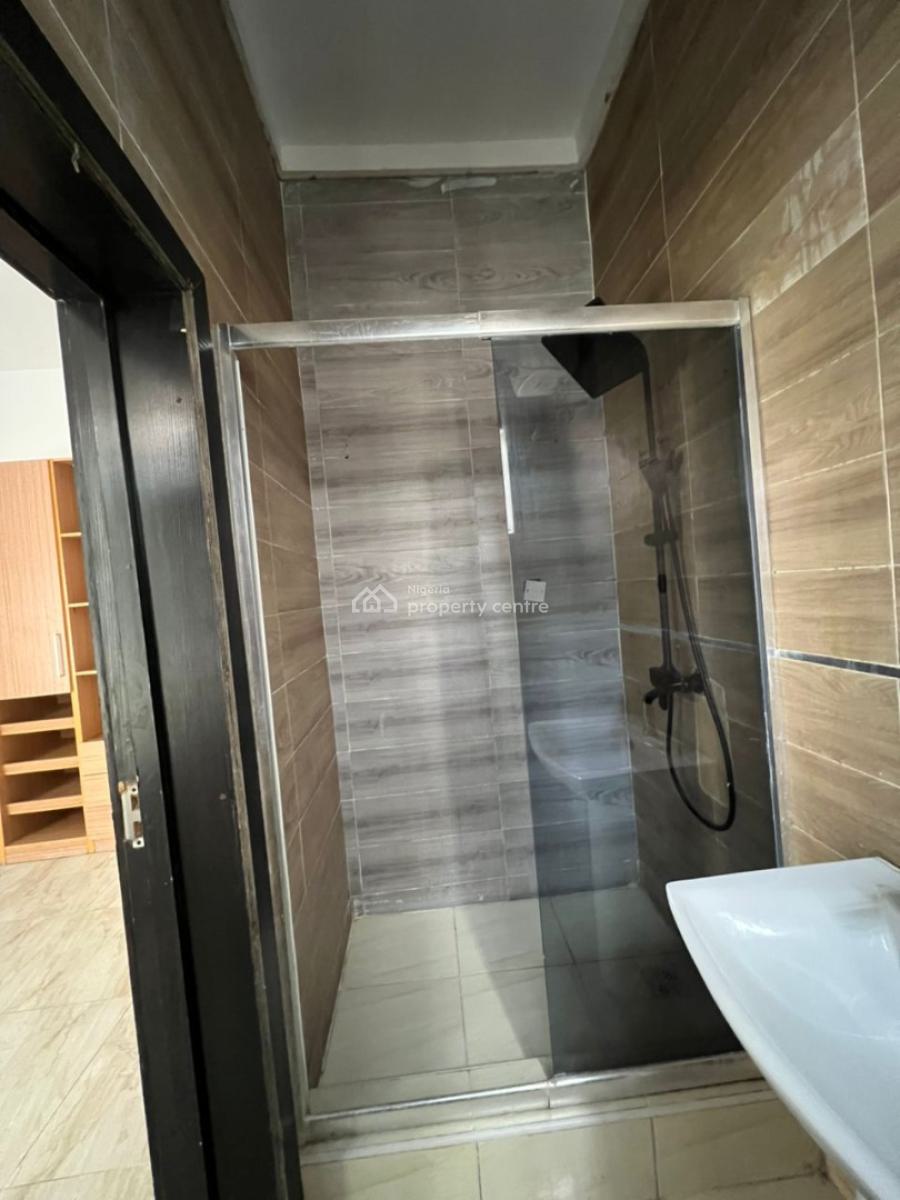 Spacious and Affordable Room, London Garden Estate, Osapa, Lekki, Lagos, Flat / Apartment for Rent