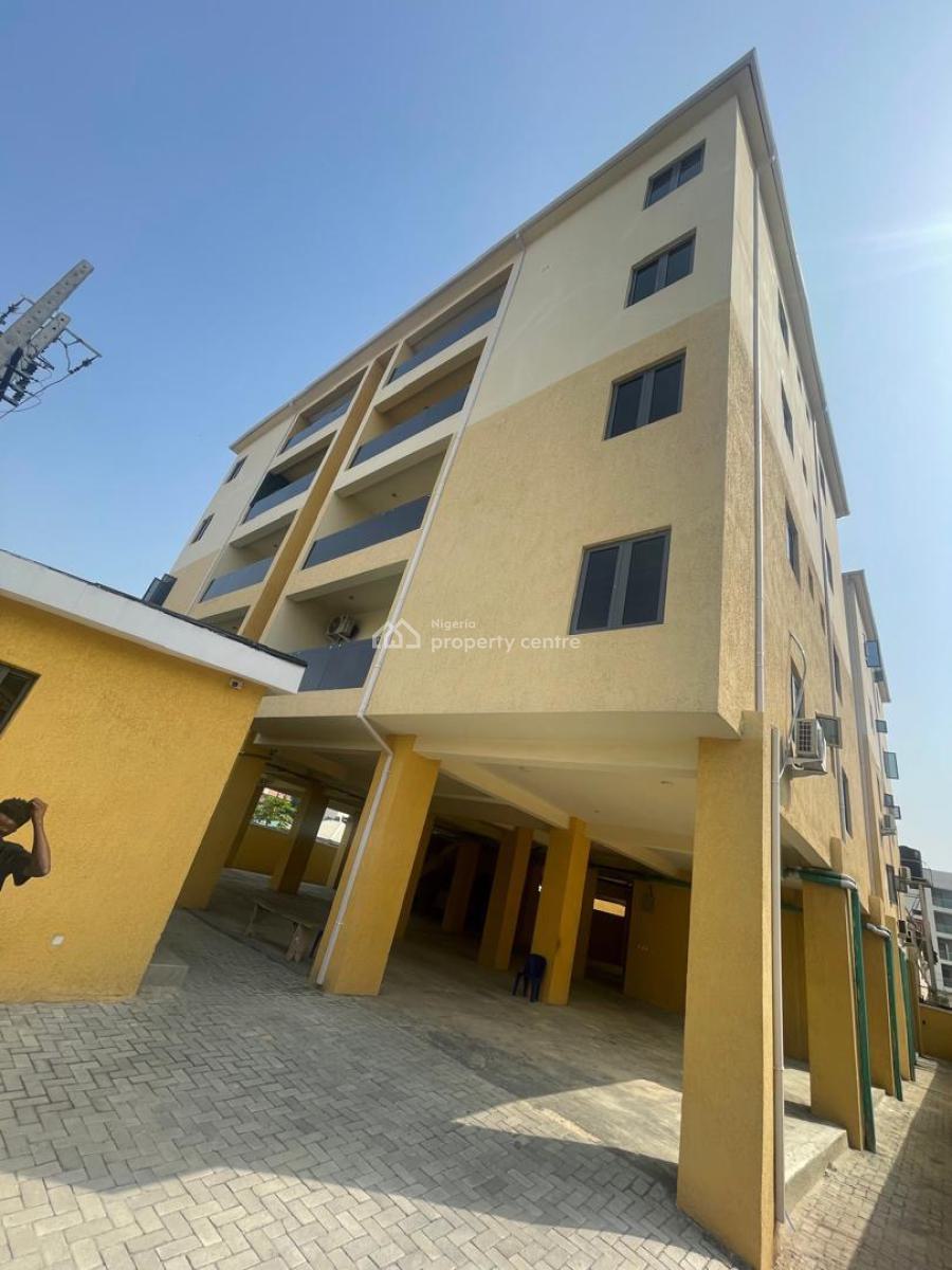 Stunning  2 Bedroom Apartment with Pool and Bq, Lekki Phase 1, Lekki, Lagos, Flat / Apartment for Sale