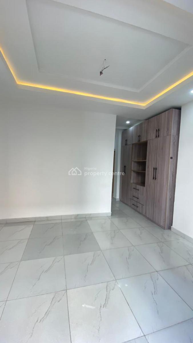 2 Bedroom Apartment, Ologolo, Lekki, Lagos, Flat / Apartment for Rent
